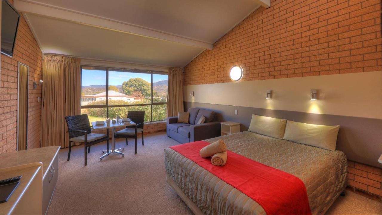 Tenterfield Motor Inn Bagian luar foto